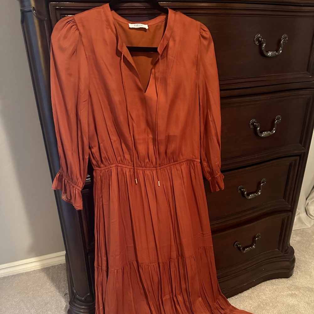 Avara dress